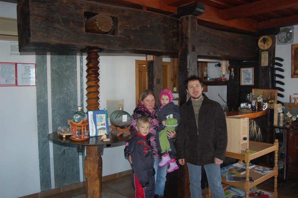 Turisticna Kmetija Dervaric Villa Ljutomer Exteriör bild